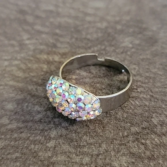 3/$30 VTG Two Rhinestone & Mod Flower Adjustable Rings - Picture 4 of 6